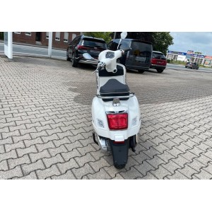 OOH Vespa GTS 125 Super Tech sofort verfügbar