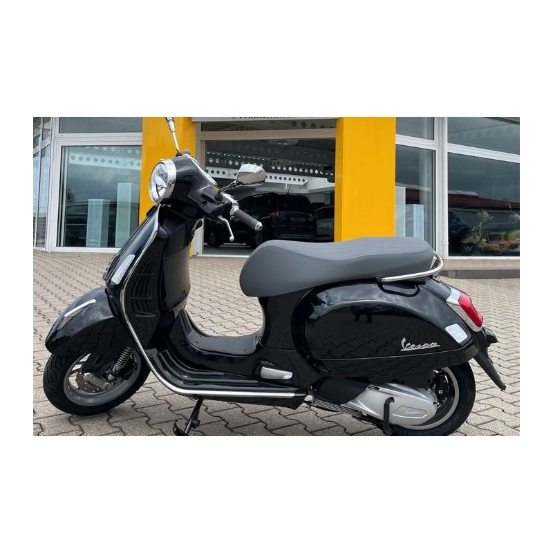 OOX Vespa GTS 300 todos los modelos de Vespa disponibles inmediatamente