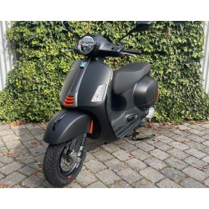 OKK Vespa GTS-125/300 Super Sport alemana. Mod.2024 Sin Kyle