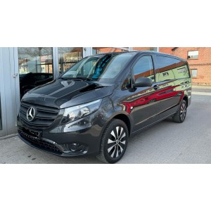 106 Mercedes-Benz Vito...