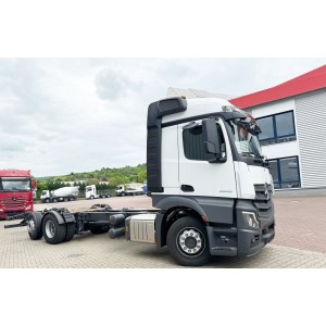 0052  (905) Mercedes-Benz Actros 2545 L 6x2, Lenk-/Liftachse, StreamSpace,