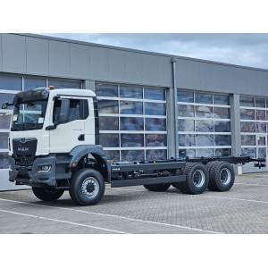 0079 (934) MAN TGS 33.480 Fahrgestell/Nebenantrieb/6x6/*60 Ton*