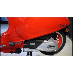 0082 (937) Vespa Primavera 125 E5+ RED