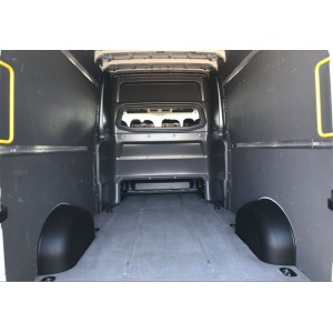 0106 (962) Volkswagen Crafter 35 2.0 BI-TDI L4 7-SITZE SNOEKS NAVI