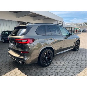 0114 (970) BMW X5 40d M-Sport xDrive AHK 3.500kg Anh