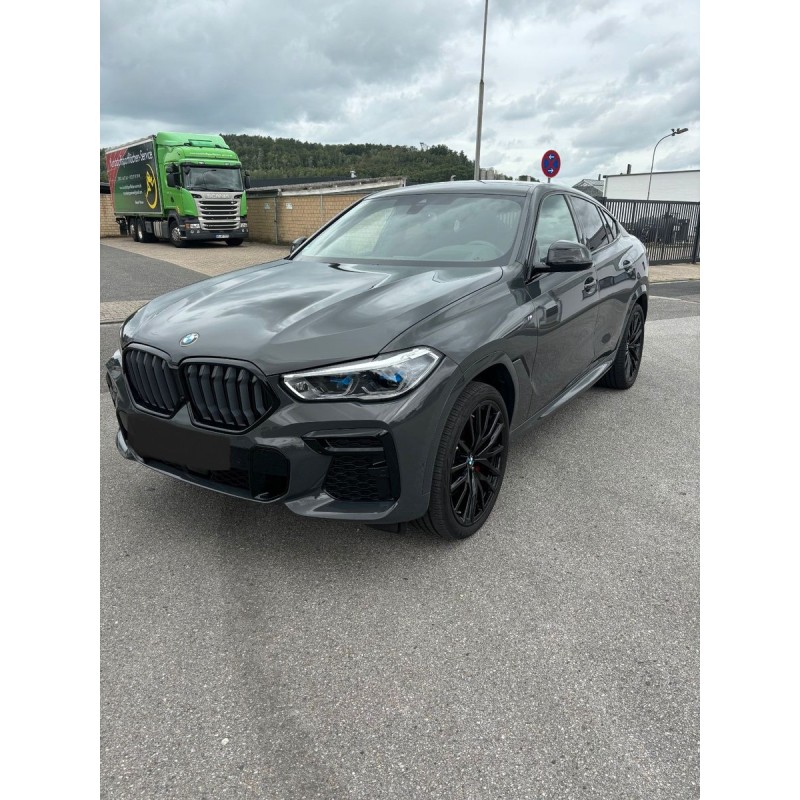 0121 (977) BMW X6 xDrive30d -