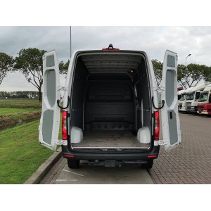 0126 (983) Mercedes Benz - Sprinter 317 Maxi