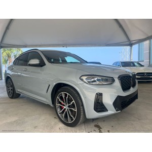 0156 (1022) BMW X4...