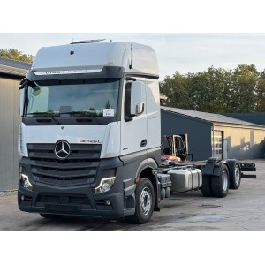 0163 (1030) Mercedes-Benz...