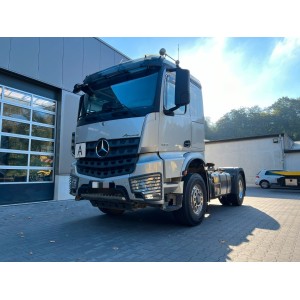 Mercedes Benz Arocs1...