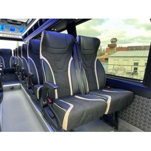 54 / 5.000 Mercedes-Benz SPRINTER 519 BUS 20+1 VIP CÁMARA WEBASTO