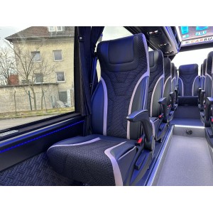 54 / 5.000 Mercedes-Benz SPRINTER 519 BUS 20+1 VIP CÁMARA WEBASTO