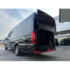 54 / 5.000 Mercedes-Benz SPRINTER 519 BUS 20+1 VIP CÁMARA WEBASTO