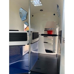 Böckmann NEO LSR, cuarto de aperos de acceso directo, altura 240 cm