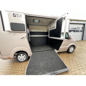 Mercedes-Benz STX Sprinter 3.500KG Haras Hengste