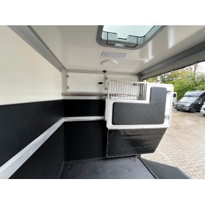 Mercedes-Benz STX Sprinter 3.500KG Haras Hengste