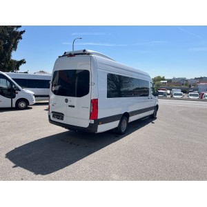 Silla de ruedas Mercedes-Benz Modelo Comfort XL 517 Sprinter