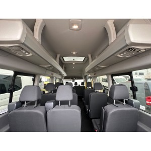Ford Transit 460 L4H3 18 plazas con calefacción auxiliar y navegación