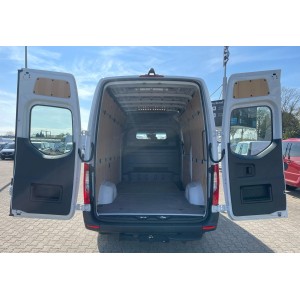Mercedes-Benz Sprinter 319 CDI *AUTO*AHK2,8to*MBUX*NAVI