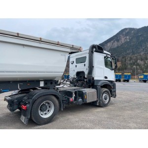 Mercedes-Benz Arocs1848 HAD Semirremolque basculante con tracción total y cabina dormitorio LED