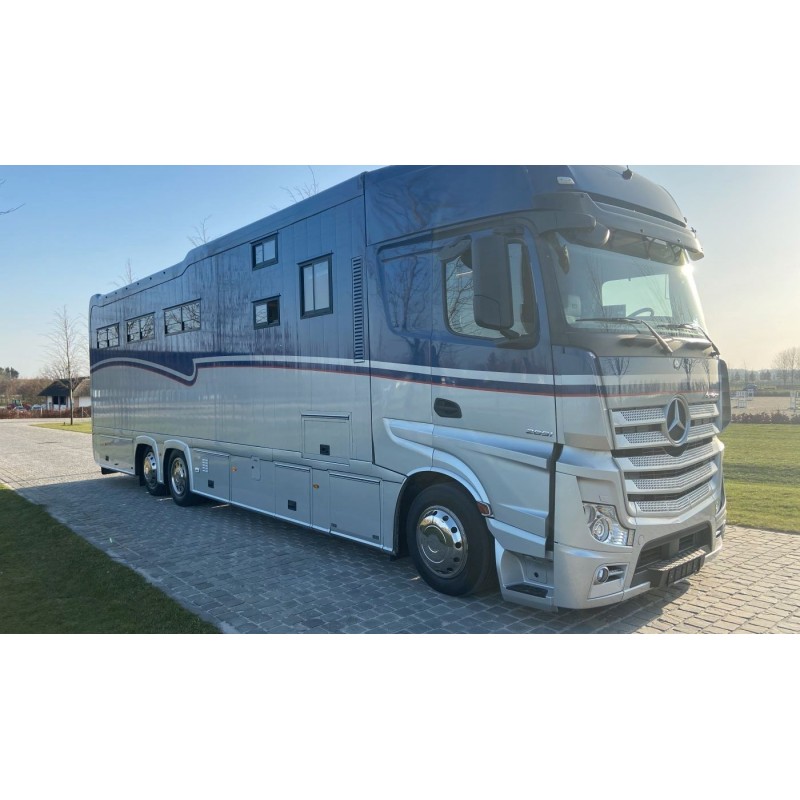 Mercedes-Benz Actros 2651 STX Plataforma 8 Caballos