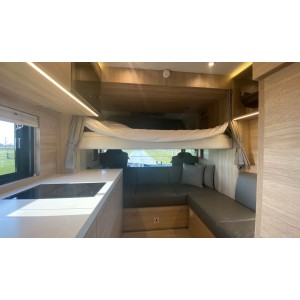 Mercedes-Benz Actros 2651 STX Plataforma 8 Caballos