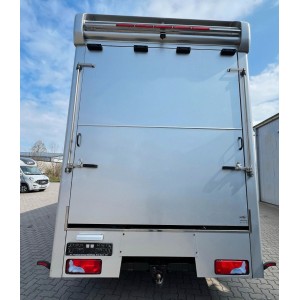 MAN 26480 Cama plegable para 5 caballos con extra cuidado