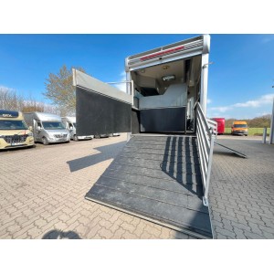 MAN 26480 Cama plegable para 5 caballos con extra cuidado