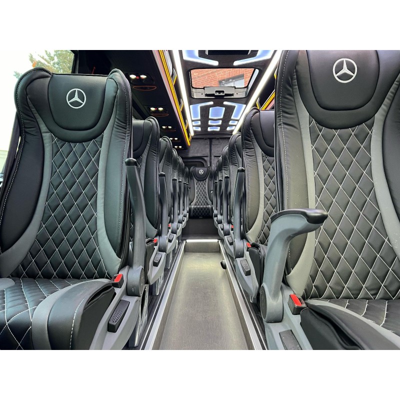 Mercedes-Benz SPRINTER 519 VIP 22+1+1 SALIDA PUERTA DE CRISTAL 24 ASIENTOS CAM