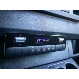 62 / 5.000 Mercedes-Benz Sprinter 317 1.9 CDI L3H2 RWD 170 CV Automático LED