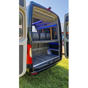 Mercedes-Benz 315 VIP Cityshuttle, vehículo de almacenamiento de 12 plazas