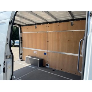 Mercedes-Benz Sprinter 317 CDI Box *3665*Aire acondicionado*Navegador*360Kam