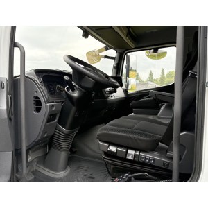 Mercedes-Benz Atego 821 BL Bakwagen / 3 plazas / Laadklep