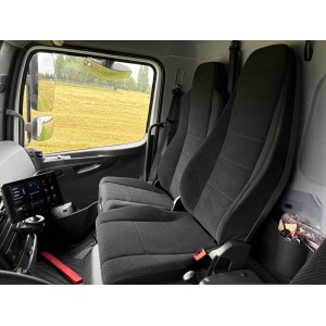 Mercedes-Benz Atego 821 BL Bakwagen / 3 plazas / Laadklep