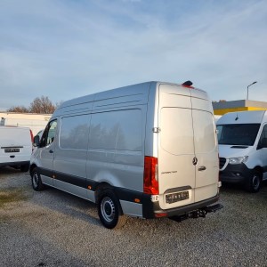 Mercedes-Benz Sprinter III L2H2 RWD/AWD 317CDI
