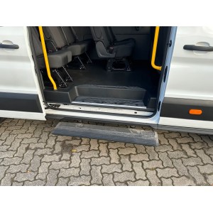 Ford Transit 460 L4H3 18 plazas con navegación LED