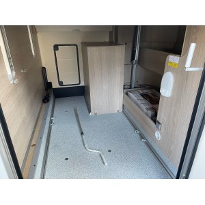 Bürstner Lineo T700 Automático, cama queen