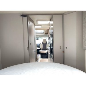 Bürstner Nexxo Van T 700 Cama tamaño queen de 6,99m