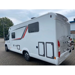 Bürstner Nexxo Van T 700 Cama tamaño queen de 6,99m