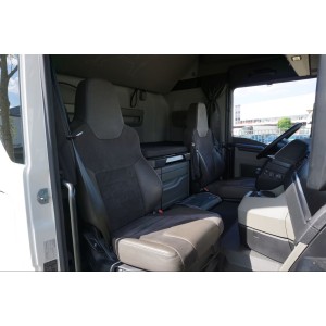 MAN TGL 12.250 4x2 BL CH Bakwagen con carga 1500