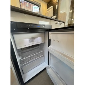 Bürstner Nexxo Van T 569 con aire acondicionado, calentador de agua/equipamiento completo