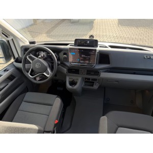 Volkswagen Crafter 17-Sitzer + 5 Stehplätze, neues Modell