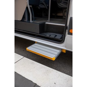 Mercedes-Benz Sprinter ECO 517 GSR2 LED 13 kW Aire acondicionado 21+1+1