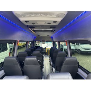 Mercedes-Benz Sprinter Elektro 450km Reichweite 19 Sitzer