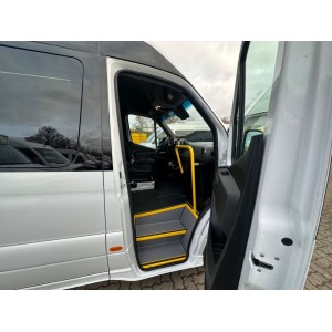 Mercedes-Benz Sprinter Elektro 450km Reichweite 19 Sitzer