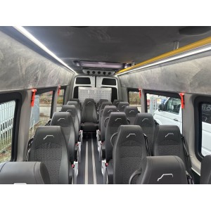 Mercedes-Benz Sprinter Elektro 450km Reichweite 19 Sitzer