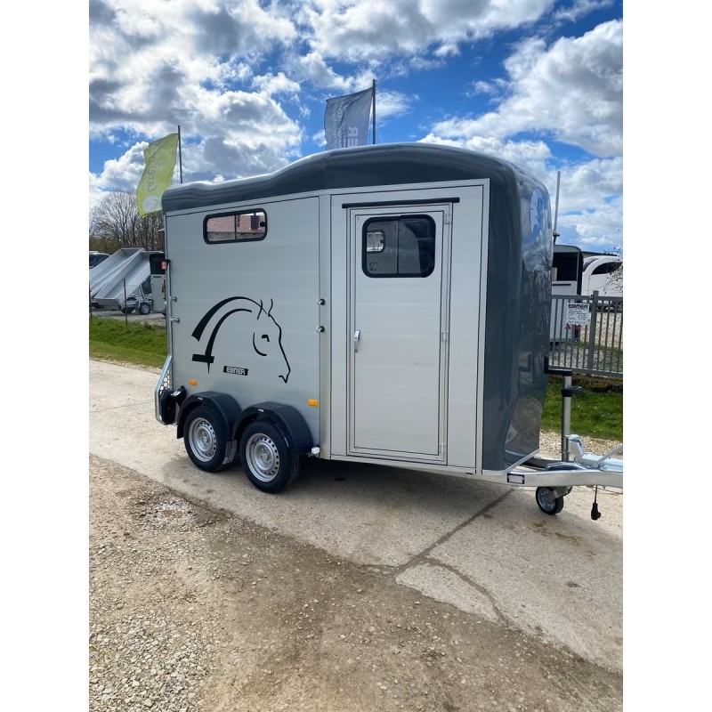 Salto de gira Cheval Liberté