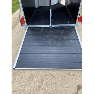 Salto de gira Cheval Liberté