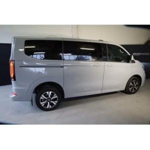 Volkswagen T7 Caravelle