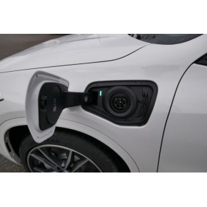 152 069 BMW X2 xDrive25e M Sport Hifi LED RFK Navi Parkas.